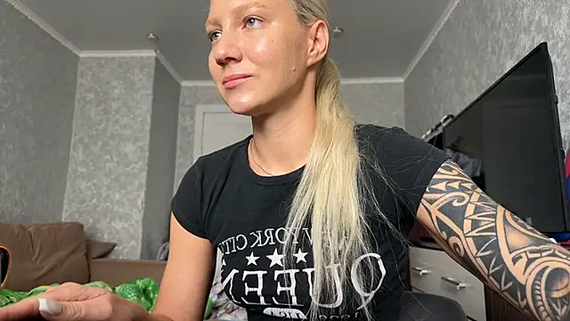 AnneBall online show from April 2, 2026, 6:31 am