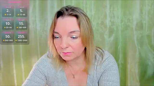 Snapshot of Regina__blue chatting on February 6, 2025, 7:51 pm Regina blue online show from February 6, 2025, 7:51 pm