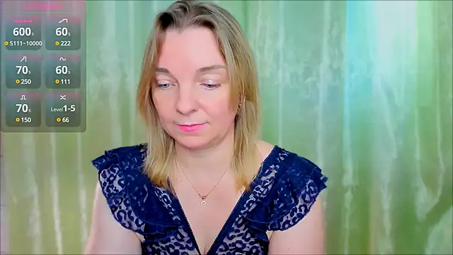 Snapshot of Regina__blue chatting on February 28, 2025, 2:20 pm Regina blue online show from February 28, 2025, 2:20 pm