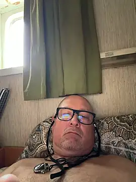 Snapshot of lam007 chatting on June 13, 2026, 4:49 pm lam007 online show from June 13, 2026, 4:49 pm