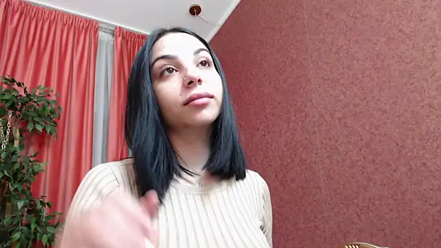 MissJuliax online show from January 14, 2026, 7:56 am