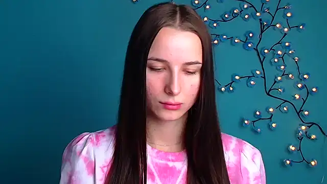 Eva Janee online show from October 24, 2025, 5:28 am