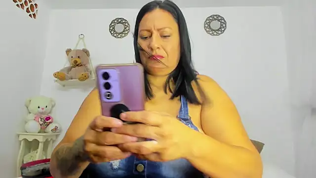 Snapshot of rose_bigboobsx chatting on November 11, 2025, 11:09 pm rose bigboobsx online show from November 11, 2025, 11:09 pm