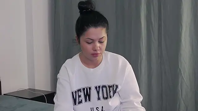 Snapshot of Nobodyforever chatting on December 15, 2025, 6:47 pm Nobodyforever online show from December 15, 2025, 6:47 pm