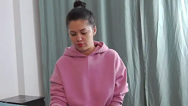 Snapshot of Nobodyforever chatting on November 2, 2025, 5:18 pm Nobodyforever online show from November 2, 2025, 5:18 pm