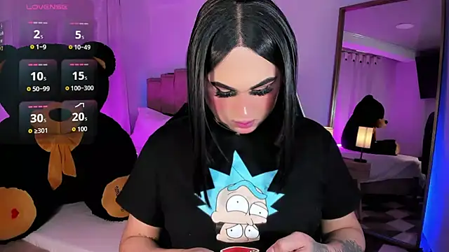 alexia mattel online show from November 21, 2025, 4:28 pm