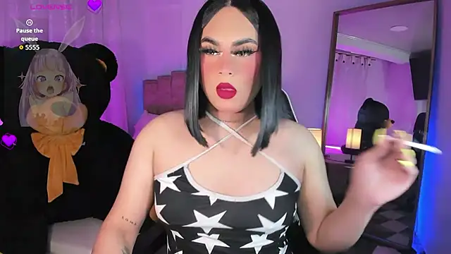 alexia mattel online show from November 4, 2025, 7:06 pm