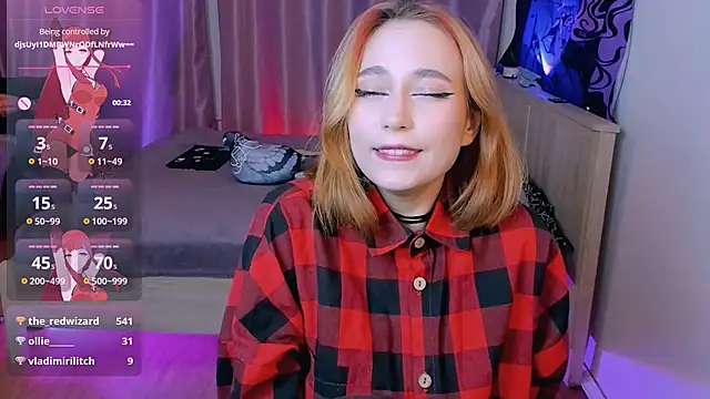 Snapshot of Carolina_Leep chatting on January 14, 2025, 5:01 pm Carolina Leep online show from January 14, 2025, 5:01 pm