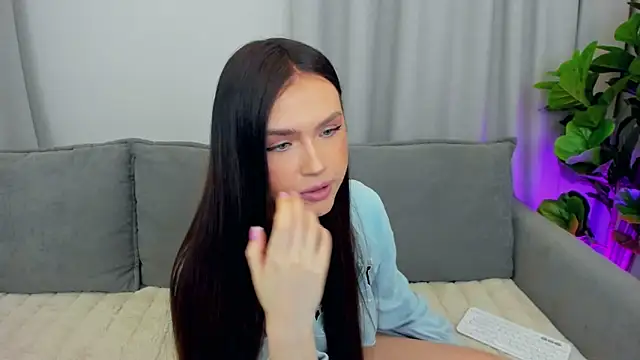 sexyangeloux online show from March 7, 2026, 10:37 pm