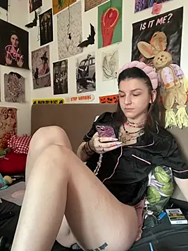 Snapshot of MoonAgnes chatting on July 21, 2026, 6:26 am MoonAgnes online show from July 21, 2026, 6:26 am