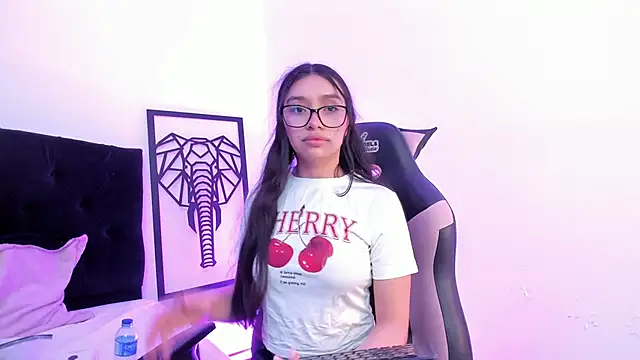 Snapshot of Stefanygp chatting on November 4, 2025, 11:58 am Stefanygp online show from November 4, 2025, 11:58 am