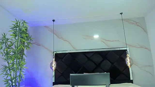 AngelaaCute  online show from October 9, 2025, 12:28 pm