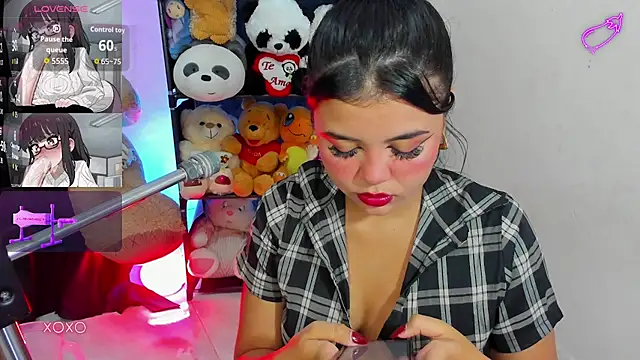 Lizz Tender online show from July 2, 2026, 11:22 pm