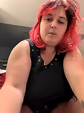 Snapshot of LadyRochester chatting on October 14, 2025, 11:25 pm LadyRochester online show from October 14, 2025, 11:25 pm