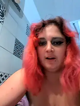 Snapshot of LadyRochester chatting on October 7, 2025, 10:33 pm LadyRochester online show from October 7, 2025, 10:33 pm