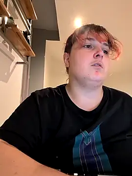 Snapshot of LadyRochester chatting on September 15, 2025, 10:32 pm LadyRochester online show from September 15, 2025, 10:32 pm