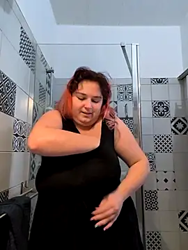 Snapshot of LadyRochester chatting on November 16, 2025, 1:27 pm LadyRochester online show from November 16, 2025, 1:27 pm