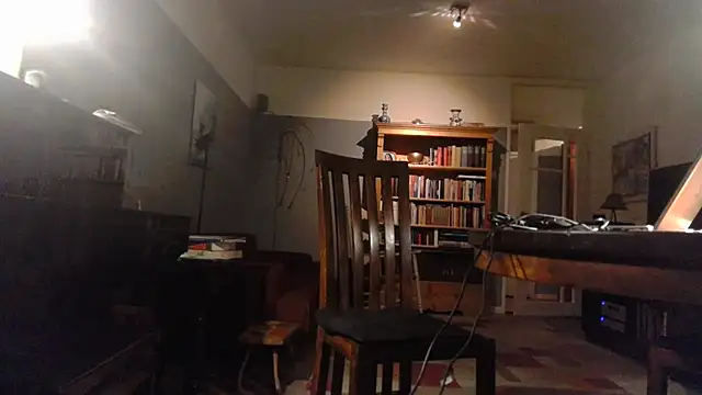 Snapshot of RolfS chatting on September 30, 2025, 10:27 pm RolfS online show from September 30, 2025, 10:27 pm