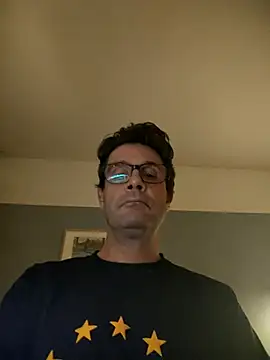 Snapshot of RolfS chatting on December 15, 2024, 4:37 pm RolfS online show from December 15, 2024, 4:37 pm