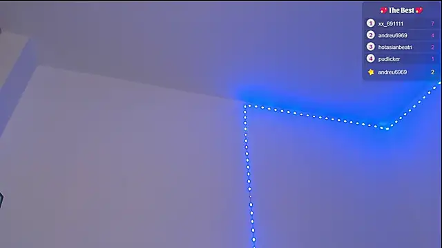 Snapshot of _diegsz_ chatting on March 17, 2025, 1:35 am diegsz online show from March 17, 2025, 1:35 am