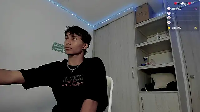 Snapshot of _diegsz_ chatting on February 8, 2025, 6:55 pm diegsz online show from February 8, 2025, 6:55 pm