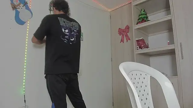 Snapshot of _diegsz_ chatting on December 18, 2024, 5:21 pm diegsz online show from December 18, 2024, 5:21 pm