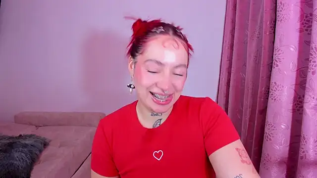 annika taylor online show from September 30, 2025, 1:00 am