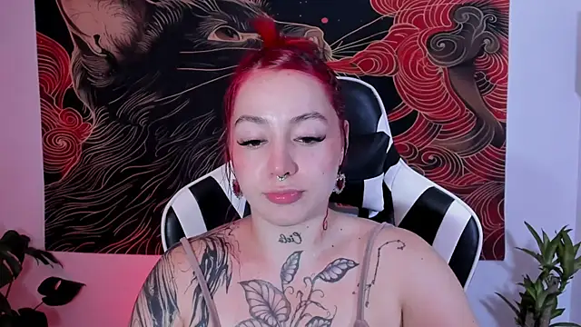 Snapshot of annika_taylor chatting on July 5, 2026, 4:19 am annika taylor online show from July 5, 2026, 4:19 am