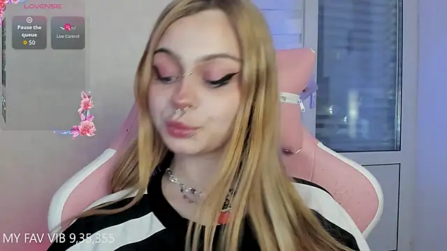 shy melony online show from April 16, 2026, 5:36 pm