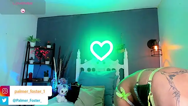 Snapshot of Palmer-Foster chatting on September 29, 2025, 9:09 pm Palmer-Foster online show from September 29, 2025, 9:09 pm