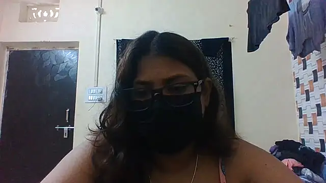 Snapshot of Hotmilfxox chatting on June 21, 2026, 7:14 am Hotmilfxox online show from June 21, 2026, 7:14 am