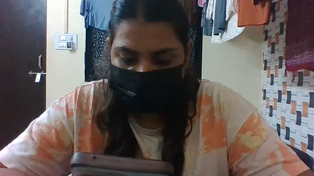 Snapshot of Hotmilfxox chatting on August 2, 2026, 11:08 am Hotmilfxox online show from August 2, 2026, 11:08 am