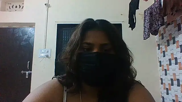 Snapshot of Hotmilfxox chatting on June 24, 2026, 2:37 pm Hotmilfxox online show from June 24, 2026, 2:37 pm