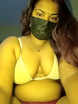 Hotmilfxox online show from March 6, 2025, 6:08 am