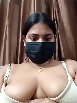 Hotmilfxox online show from January 7, 2025, 2:41 pm