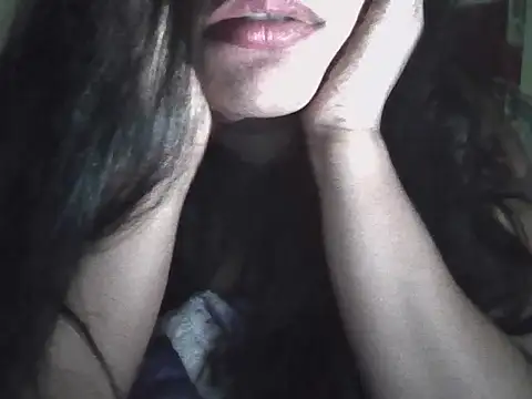 JulieJoe  online show from October 22, 2025, 7:57 pm