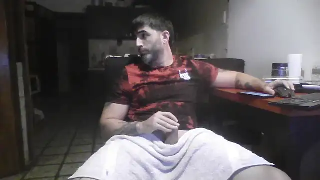 Snapshot of ozzypsico13 chatting on November 20, 2025, 11:14 pm ozzypsico13 online show from November 20, 2025, 11:14 pm