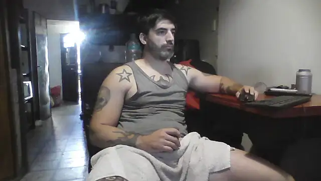 ozzypsico13 online show from April 12, 2026, 1:47 pm