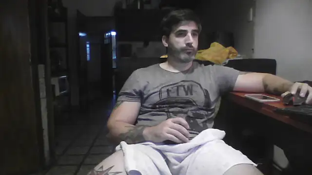 ozzypsico13 online show from April 17, 2026, 9:17 pm