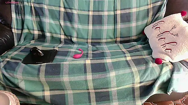 LauraMonolo online show from March 11, 2026, 6:51 am