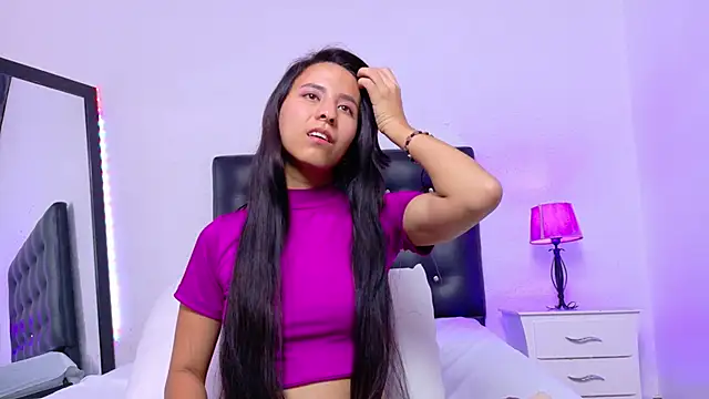 Snapshot of Skinny_hottie18 chatting on November 5, 2025, 1:58 pm Skinny hottie18 online show from November 5, 2025, 1:58 pm