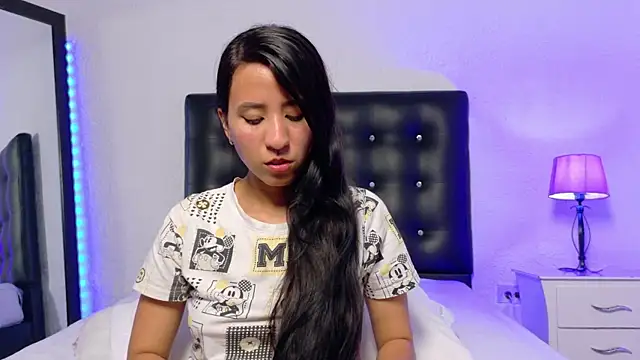 Snapshot of Skinny_hottie18 chatting on September 30, 2025, 1:50 pm Skinny hottie18 online show from September 30, 2025, 1:50 pm