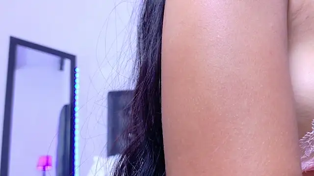 Snapshot of Skinny_hottie18 chatting on September 27, 2025, 1:28 pm Skinny hottie18 online show from September 27, 2025, 1:28 pm