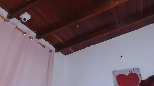 Amara Red online show from April 9, 2026, 11:38 am