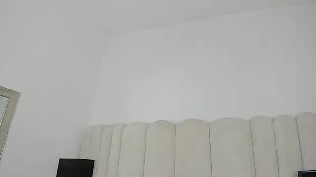 AnnyCherry  online show from November 26, 2025, 10:43 pm