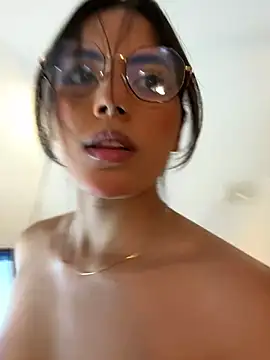 Snapshot of __Alisson_ chatting on December 31, 2024, 6:02 pm Alisson online show from December 31, 2024, 6:02 pm