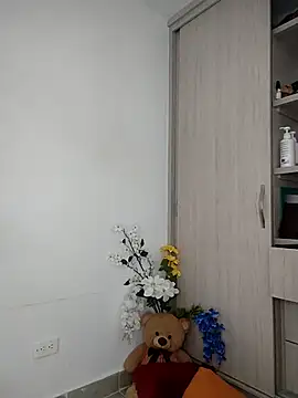 Snapshot of natalie_cowens chatting on October 23, 2025, 3:00 pm natalie cowens online show from October 23, 2025, 3:00 pm