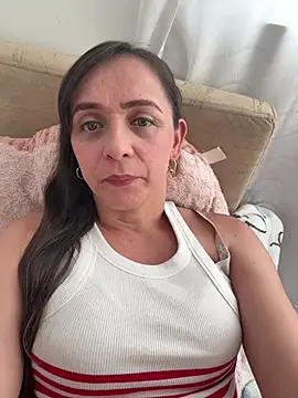Snapshot of natalie_cowens chatting on July 16, 2026, 10:07 pm natalie cowens online show from July 16, 2026, 10:07 pm