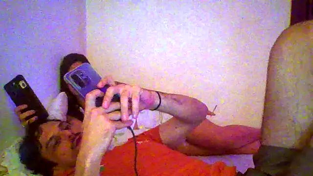 Snapshot of couplemilk chatting on April 21, 2026, 12:34 am couplemilk online show from April 21, 2026, 12:34 am