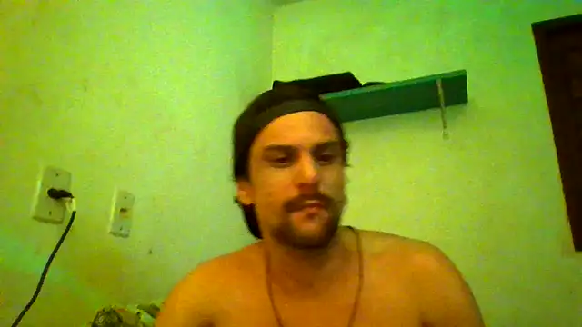 Snapshot of couplemilk chatting on May 5, 2026, 11:52 pm couplemilk online show from May 5, 2026, 11:52 pm